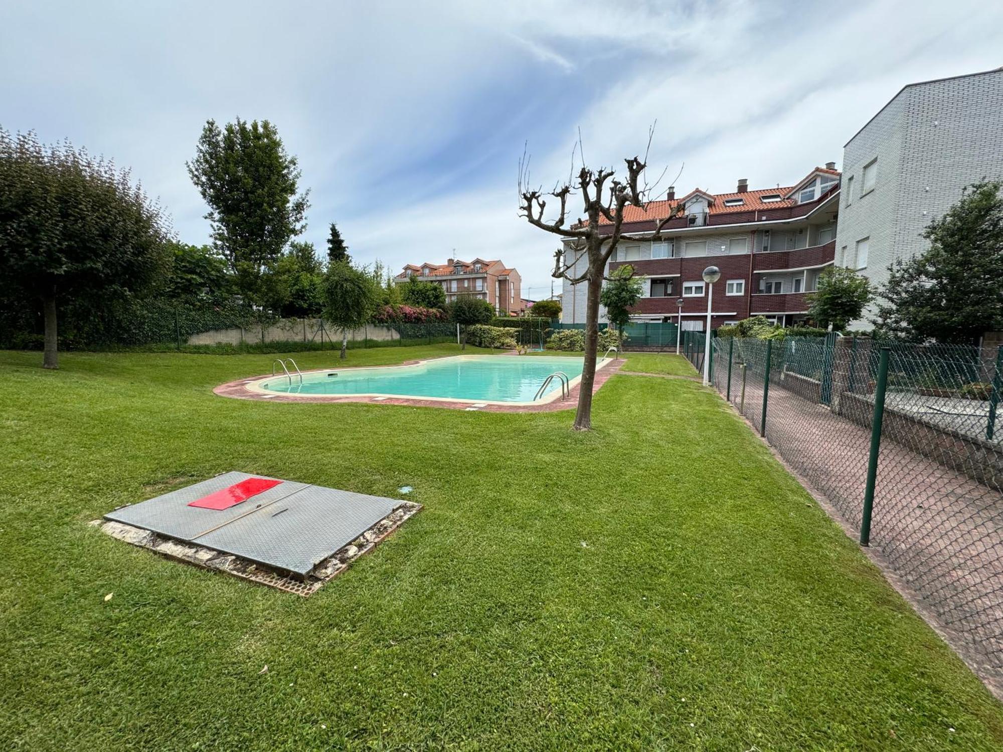 דירות סואנסס Garaje Y Piscina Comunitaria! מראה חיצוני תמונה